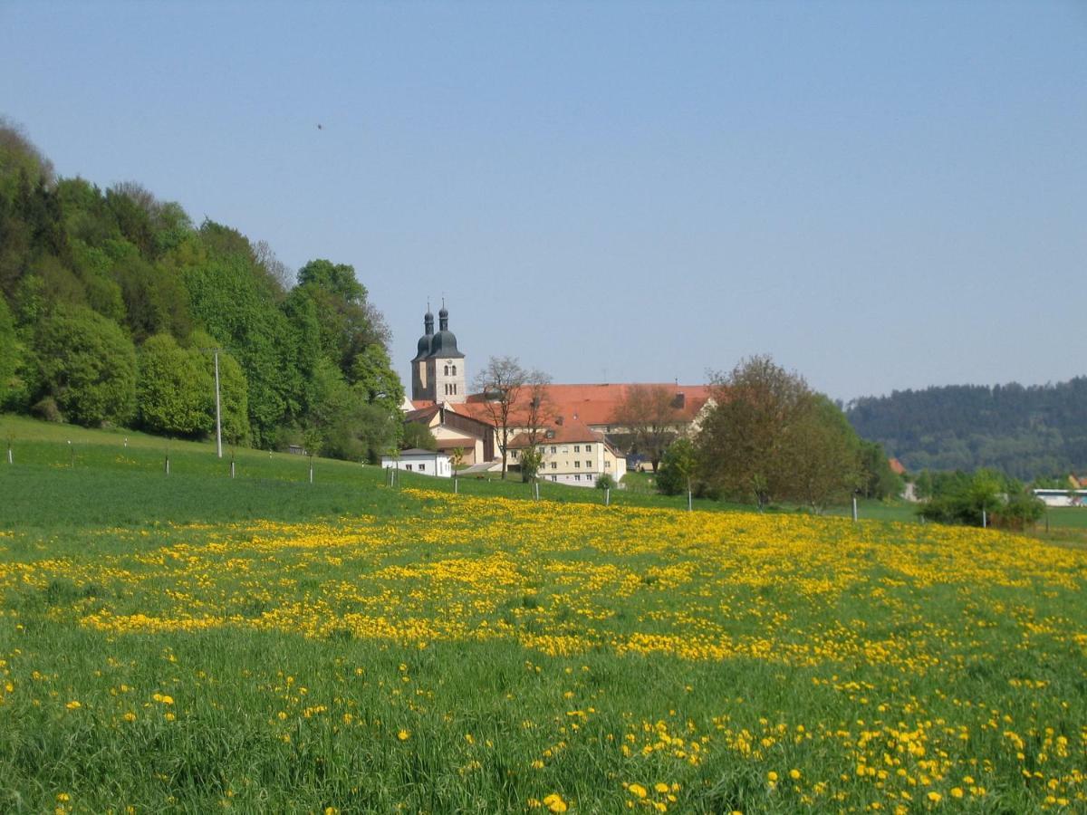 Kloster Plankstetten Gaste- Und Tagungshaus Berching Exterior photo